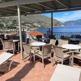 MAKIS VILLAGE-APARTMENTS, Hotel in Ayia Evfimia