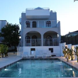Villa ÖZ