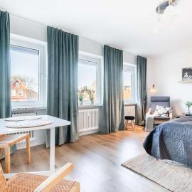 Kleine Auszeit - liebevoll eingerichtet, wassernah, hotel in Eckernförde