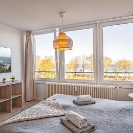 Strandblick - liebevoll, wassernah mit Netflix, khách sạn ở Eckernförde