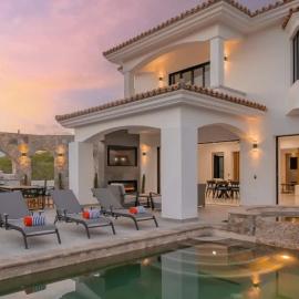 Elegant 6BR Oasis with Ocean Views Pool & Golf