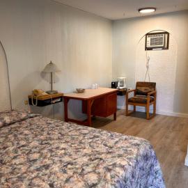Lakecity Inn, hotel v destinaci Penticton