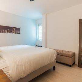 Great Location to Explore-1 BR Near Convention Center