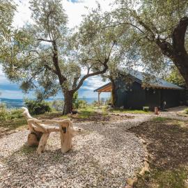 Olive Hills holiday homes 3, hotel di Dobra Voda
