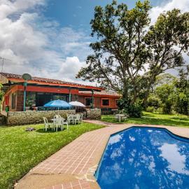 Casa Finca Jaivana, хотел в Jamundí