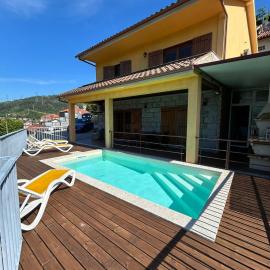 Casa Amarela da Caniçada