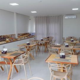 Novo Valle Hotel, hotel i Itinga