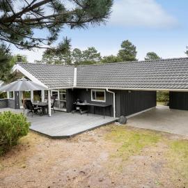 Gorgeous Home In Slagelse With Wifi، فندق في سالغيليز