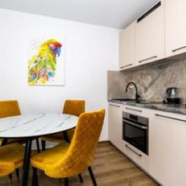 Šeimos apartamentai, Mano Šventovė