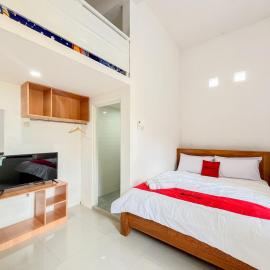 RedDoorz Syariah at Jl Veteran Kediri, hotel din Kediri