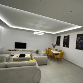 San Pietro premium apartment, hotel in Lalzit Bay
