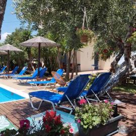 Marieva Sea View Apartments, hótel í Kanali