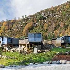 Torvika Seaview Pods, hotel i Bølandet