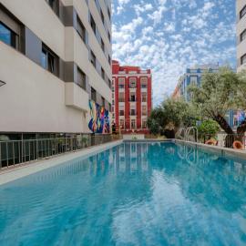 Livensa Living Studios Valencia Marina Real, מלון בולנסיה