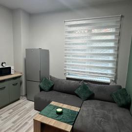 Чисто нов апартамент в центъра на града!, hotel a Dimitrovgrad