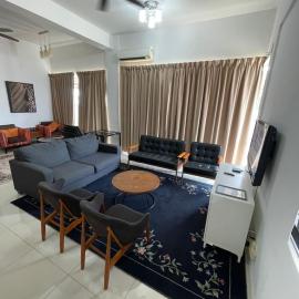 Tiarapuri Homestay Tiara Golf Country Club,Ayer Keroh Melaka, hotel in Bemban