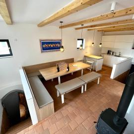 U Ervína - moderní ubytování nad tradičním sklepem, hotel i Vrbice