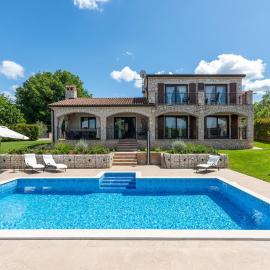 Villa Roma, хотел в Baderna