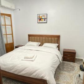 Family Lounge: Cezayir şehrinde bir otel
