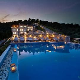 GoldenHill Studios&apartments