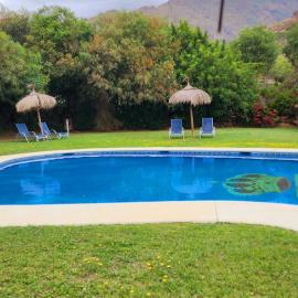 Los Pedregales Complejo Rural, hotel din Estepona