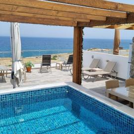 I7 Lighthouse Apartment with Private Pool