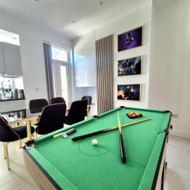 Spacious & Stylish 3 Bed Home in Nottingham, sleeps 7