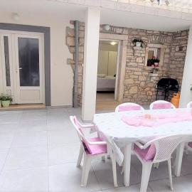 Beautiful Alisa Home - center of the old town Vodnjan