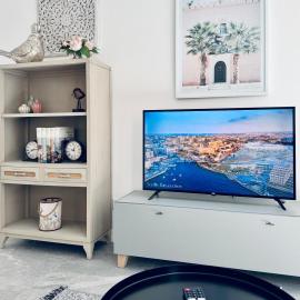 Stylish Boutique House 'Turquoise' - Central Near Valletta with Outdoor Yard & Adjoining Cafeteria