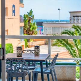 Apolo XI, Calpe, Modern Holiday Apartment, Sea view, Pool, 100m to Beach!, hotel em Ifach
