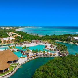 Grand Palladium Select White Sand Resort & Spa - All Inclusive, hotel v destinácii Akumal