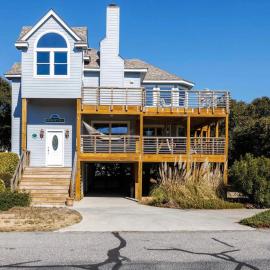 Downtown Duck Resort Perks Ocean Views & Hot Tub, hotel a Duck