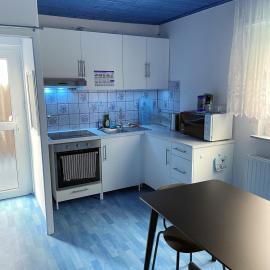 Apartment Klein - alles drin in 45qm, Platz für bis zu 4 Personen plus Hund, egal ob Familie, Kollegen oder Freunde