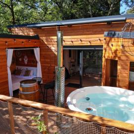 La Cabane du Prestadou - Bain nordique et Sauna, hotell i Arcambal