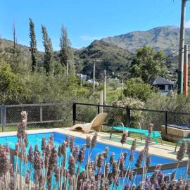 Cabañas del Fuego, hotel di Potrero de los Funes