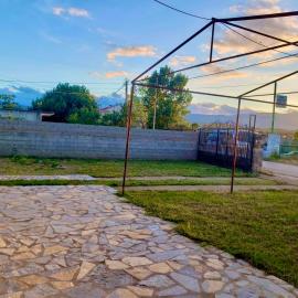 Muco Guest House, hotel in Katjel