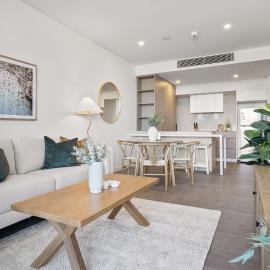 Modern 1-Bed Apartment with Views in Fremantle