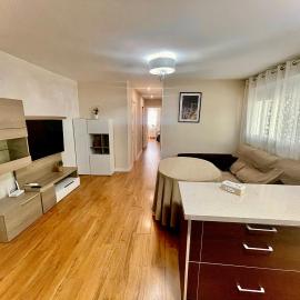 LA PAZ 2 Dormitorios PONDOS – hotel w mieście Linares