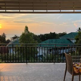 Sunset Lover Hut