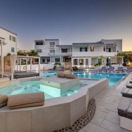 Aegean Paradiso Vacation Club - "Adults Only", hotelli Azolimnosissa