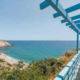 Thalassopetra in Agia Kyriaki