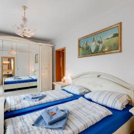 Guesthouse Niederschlag - Sauna & BBQ im Erzgebirge، فندق في بيرنشتاين