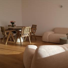 Luxury Lakefront Apartment, hotel en St. Moritz