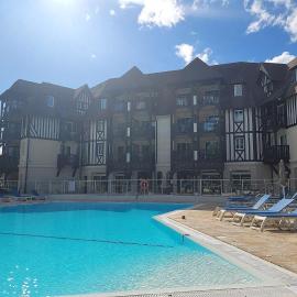 Appartement Cosy Deauville Centre Piscine Été Parking Privé