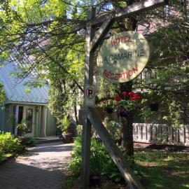 Auberge La Camarine, hotell i Beaupré