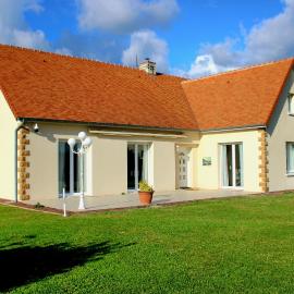 Villa DES COEURS NORMANDS, מלון בPirou