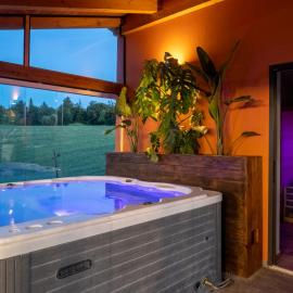 Casal Tartàn - Private Villa with SPA & Pool, hotel a San Costanzo