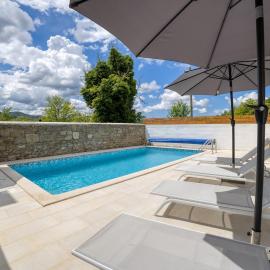 Casa Levade، فندق في Livade