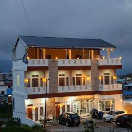 M2 Homestay Berastagi, hotelli kohteessa Berastagi