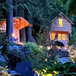 Creekside Bunkies, hotel em Roberts Creek